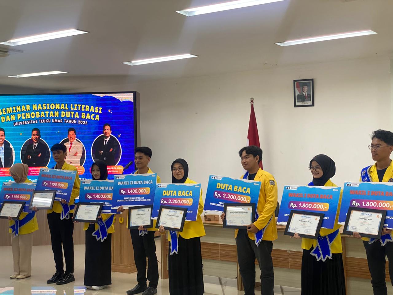 Delapan Mahasiswa Berhasil Raih Gelar Duta Baca UTU 2025 : Seminar Nasional Literasi Sekaligus Penobatan